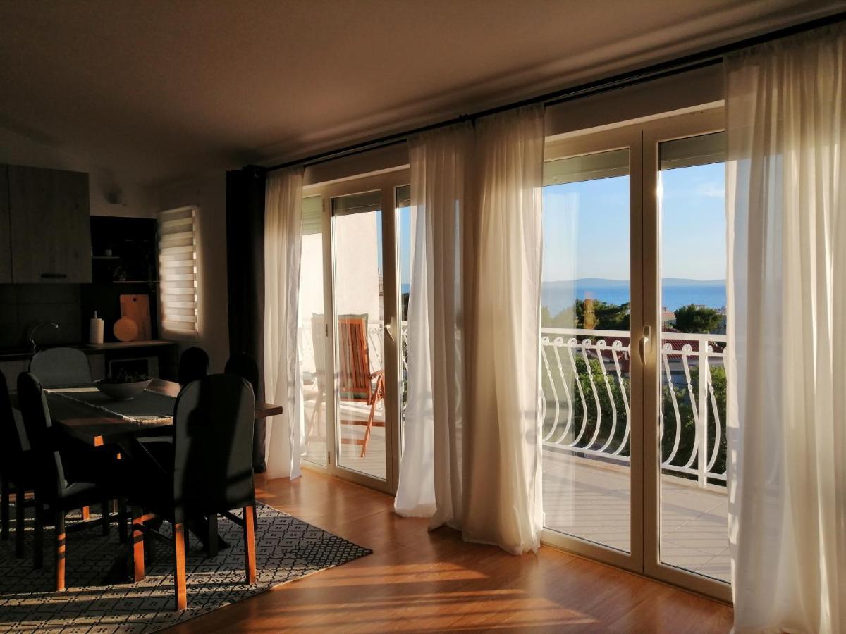 Apartment Near The Sea-Self Check-In Podstrana Kültér fotó