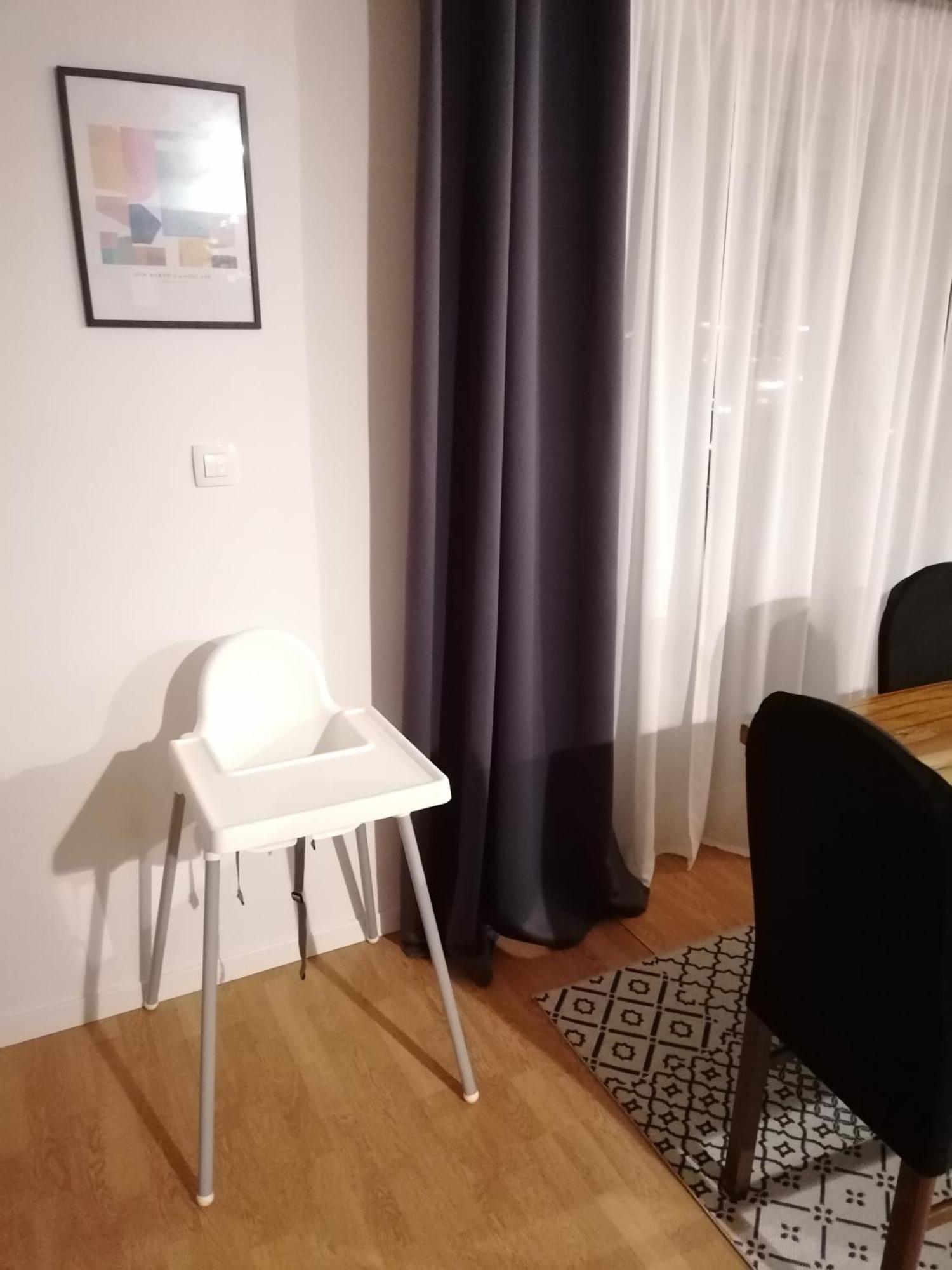 Apartment Near The Sea-Self Check-In Podstrana Kültér fotó